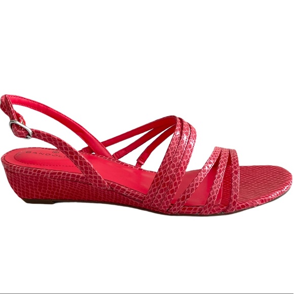 NWOT Bandolino “Tilly 3” Embellished Strap Sandal - Picture 10 of 10